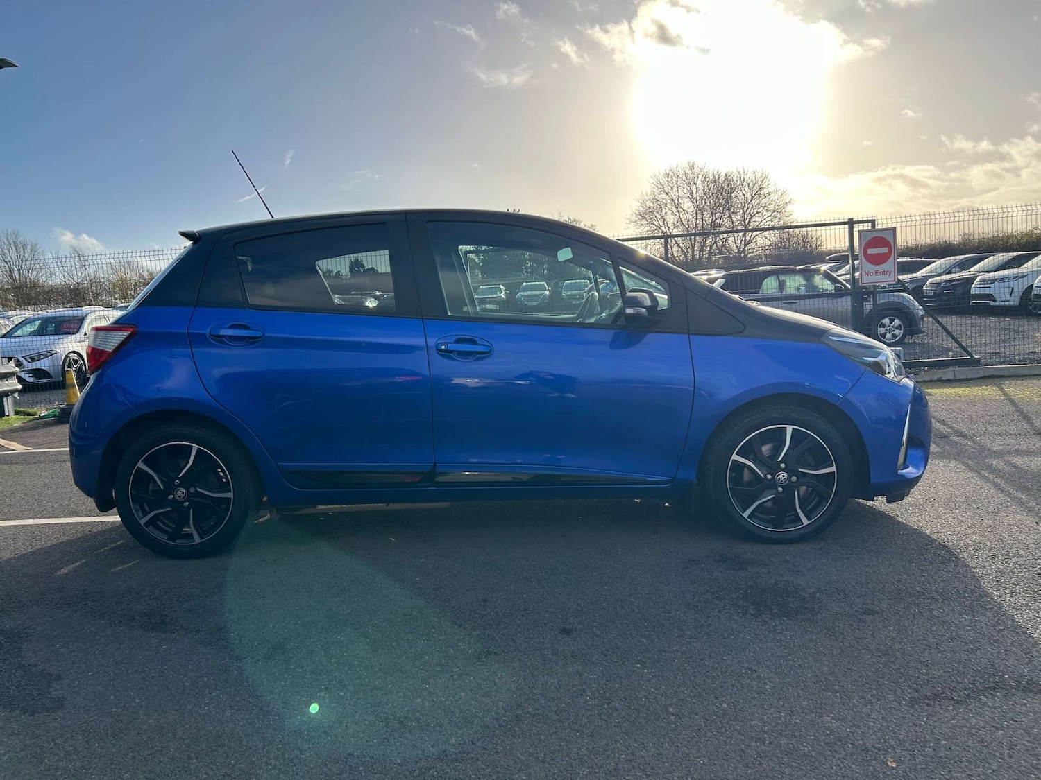 Used Toyota Yaris 2018 for sale - 76739842: Photo 9