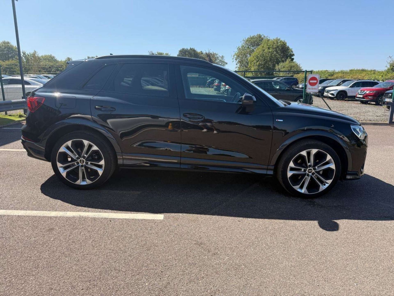 Used Audi Q3 2023 for sale - 75725952: Photo 9