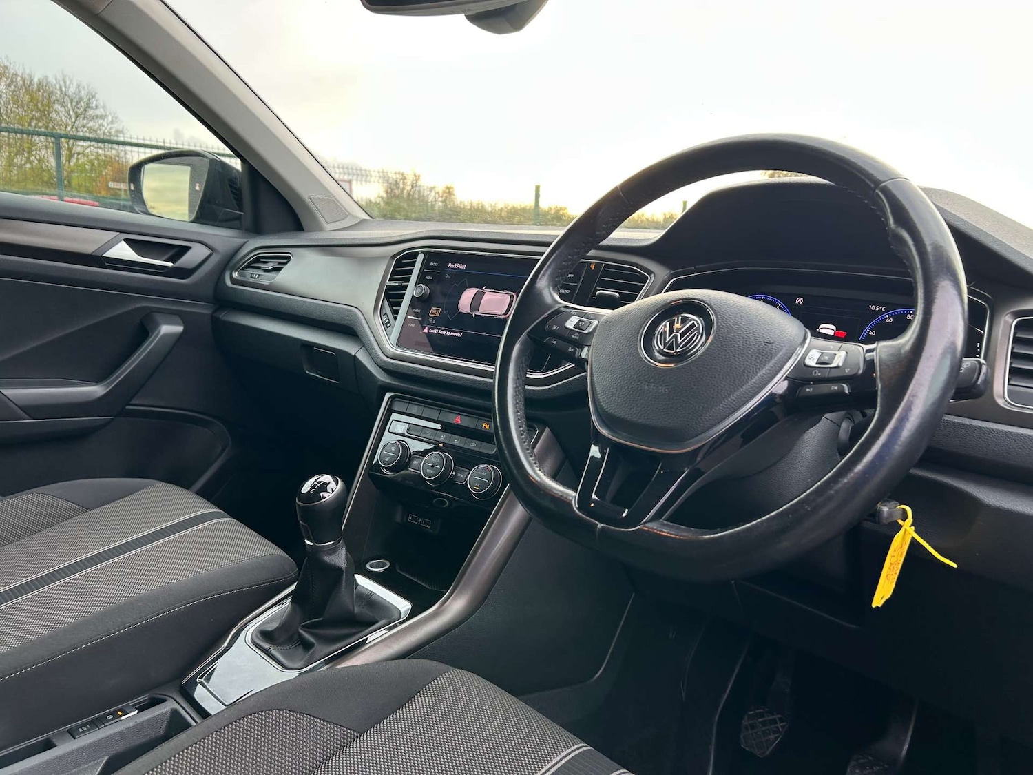 Used Volkswagen T-Roc 2018 for sale - 76601906: Photo 25