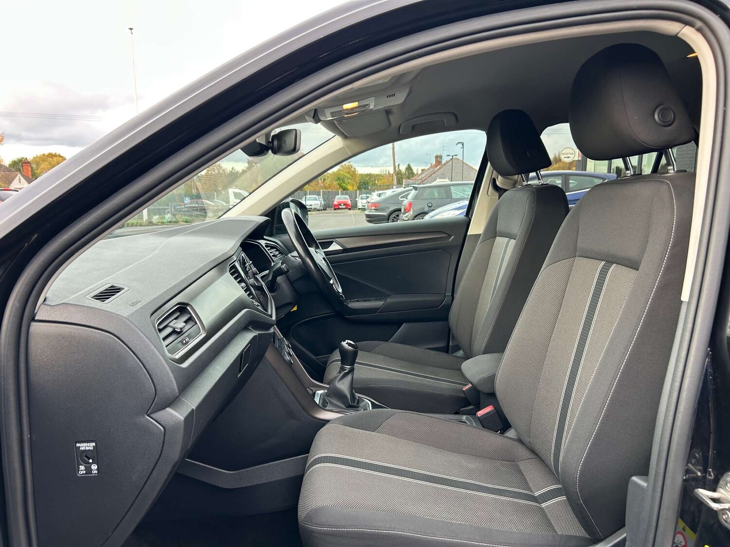 Used Volkswagen T-Roc 2018 for sale - 76601906: Photo 29