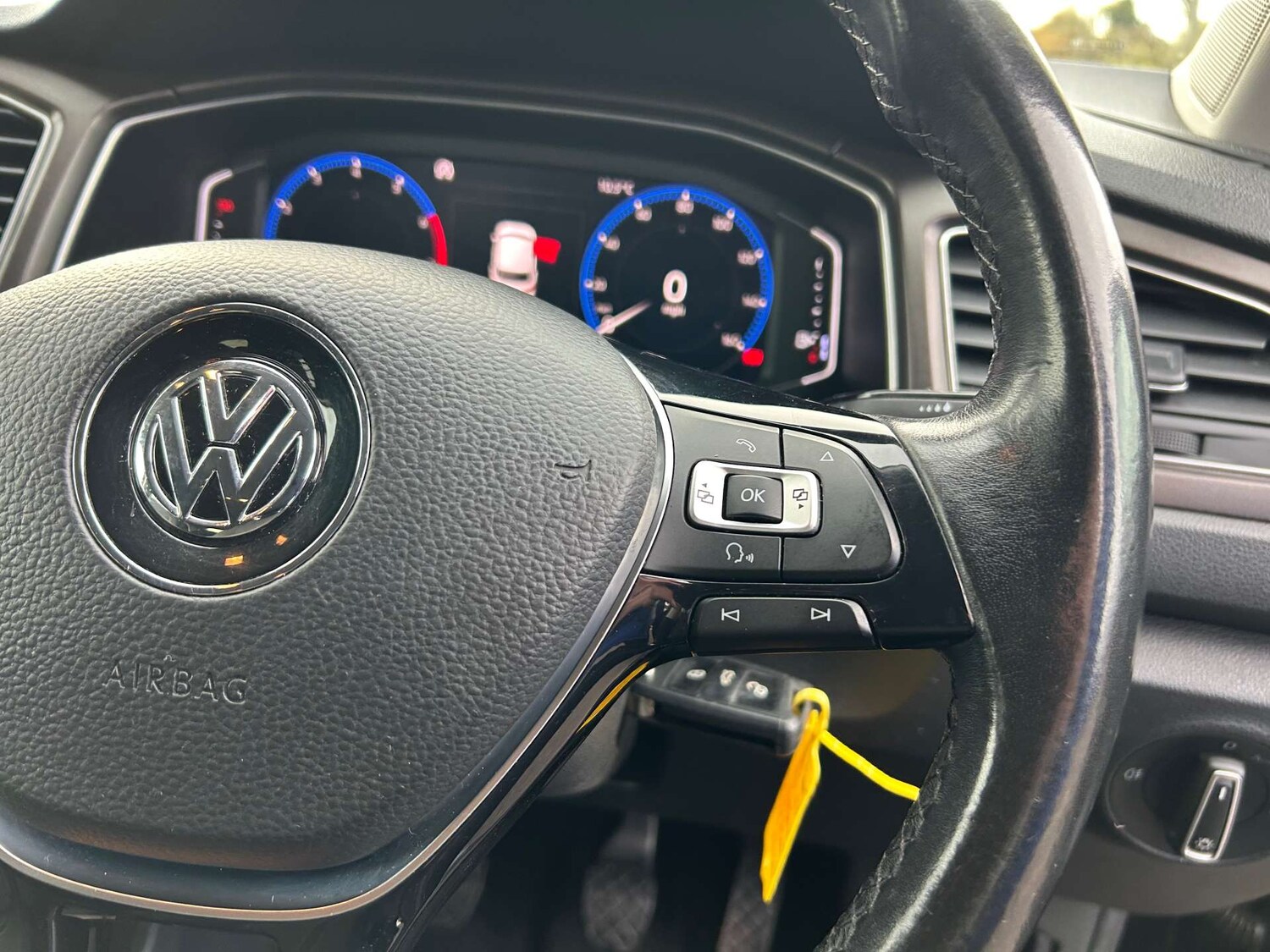 Used Volkswagen T-Roc 2018 for sale - 76601906: Photo 31