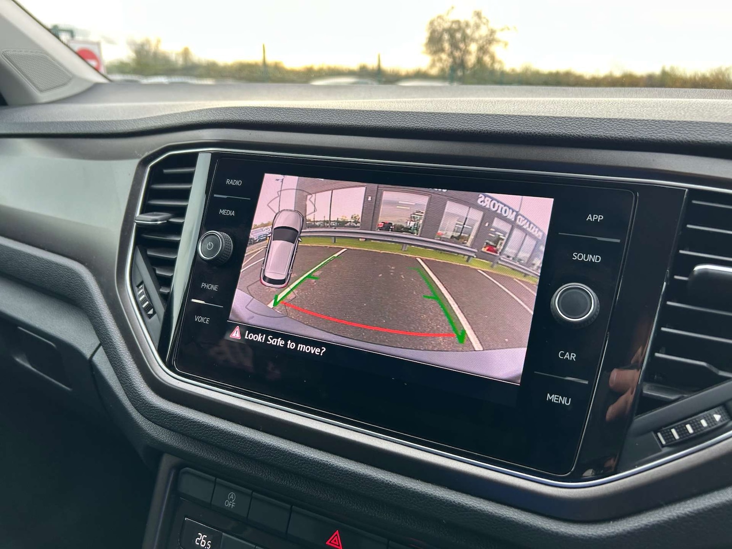 Used Volkswagen T-Roc 2018 for sale - 76601906: Photo 36