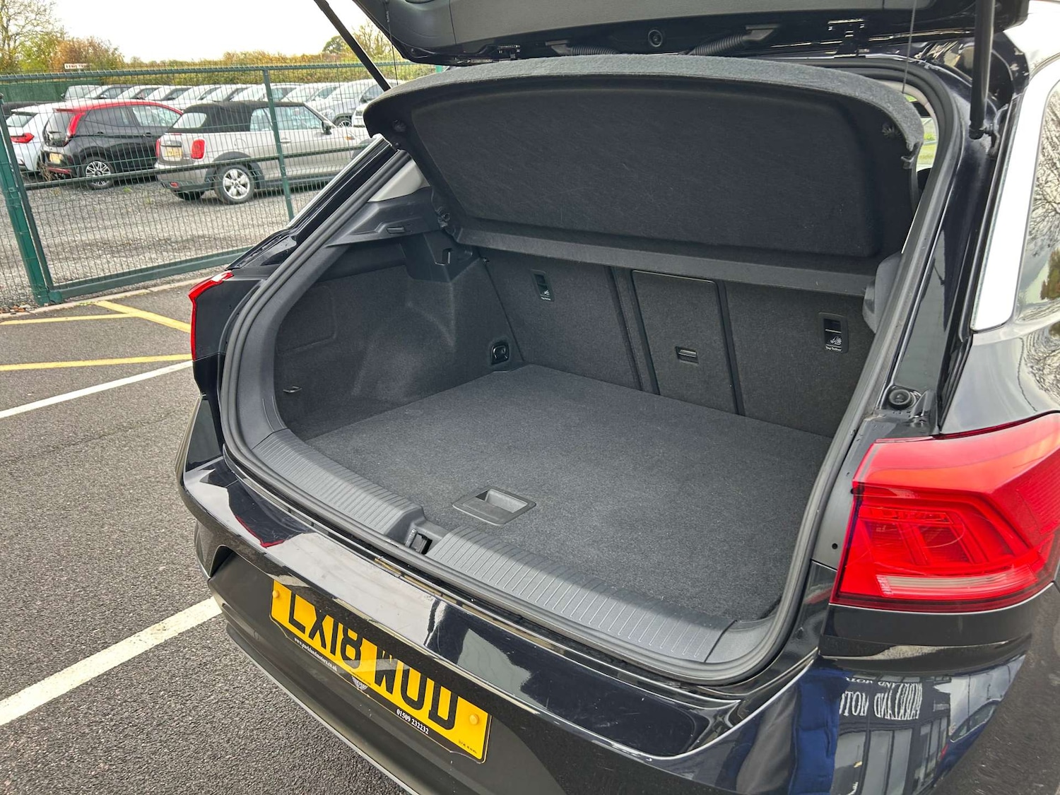 Used Volkswagen T-Roc 2018 for sale - 76601906: Photo 46