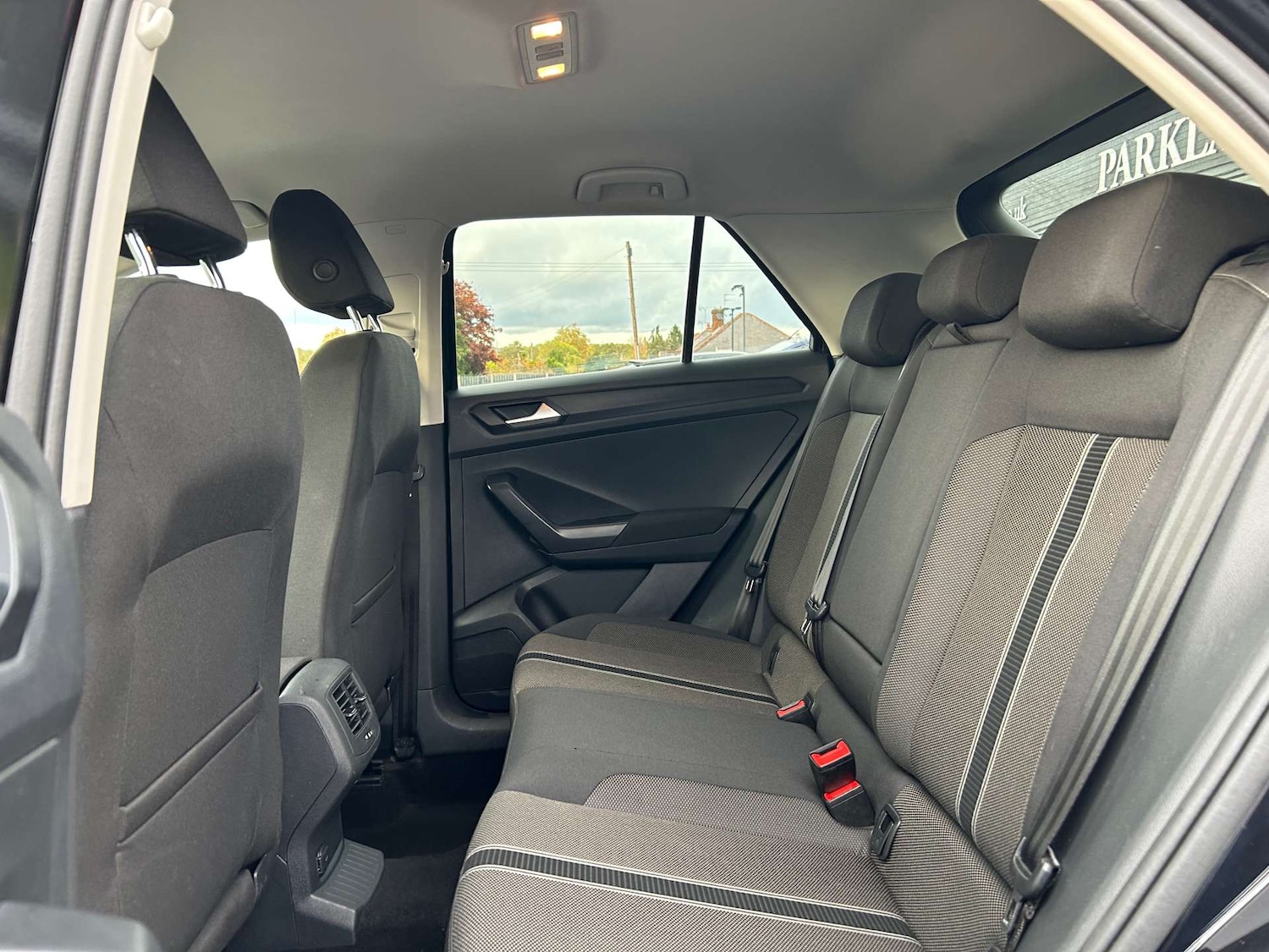 Used Volkswagen T-Roc 2018 for sale - 76601906: Photo 47