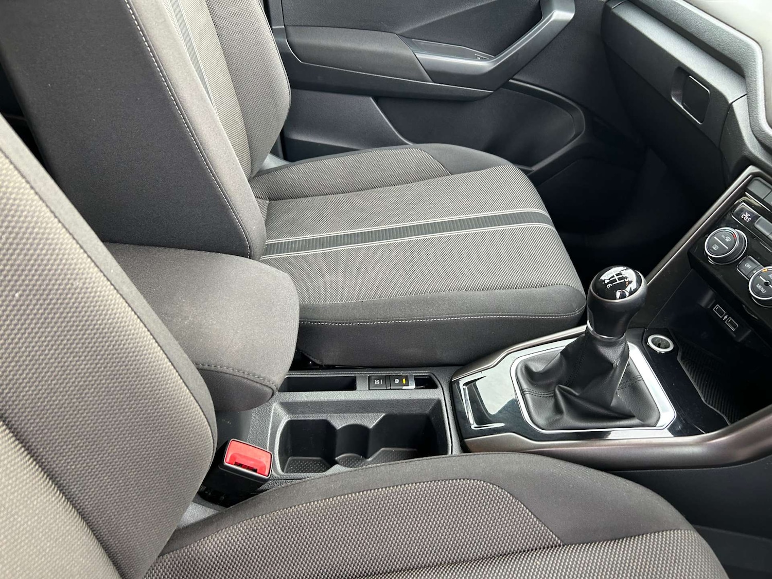 Used Volkswagen T-Roc 2018 for sale - 76601906: Photo 53