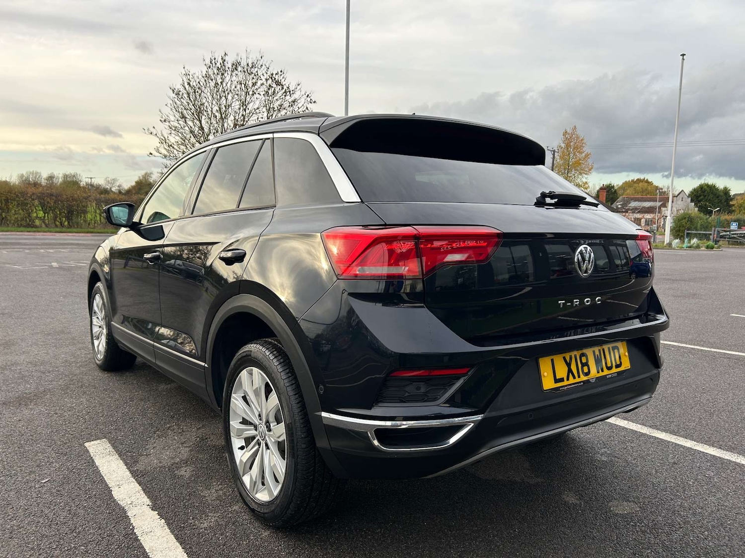 Used Volkswagen T-Roc 2018 for sale - 76601906: Photo 6