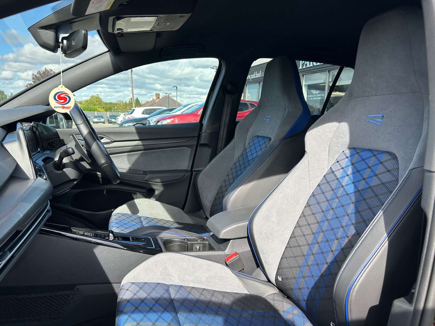 Used Volkswagen Golf 2024 for sale - 75973300: Photo 43