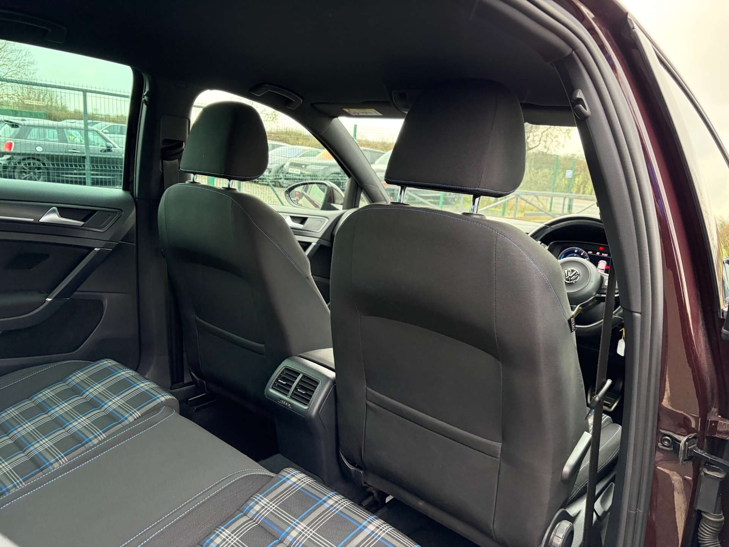 Used Volkswagen Golf 2018 for sale - 77798384: Photo 30