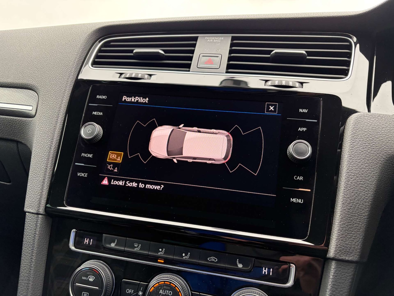 Used Volkswagen Golf 2018 for sale - 77798384: Photo 56