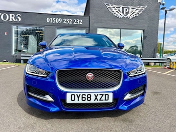 Used Jaguar XE 2018 for sale - 79219390: Photo