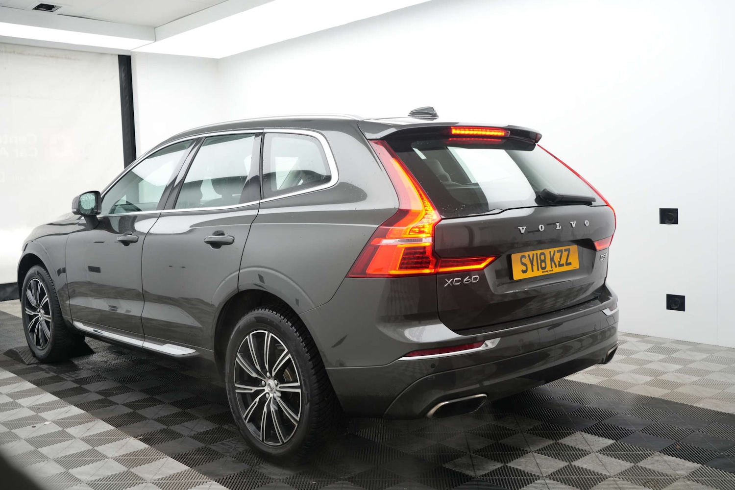Used Volvo XC60 2018 for sale - 77163701: Photo 8
