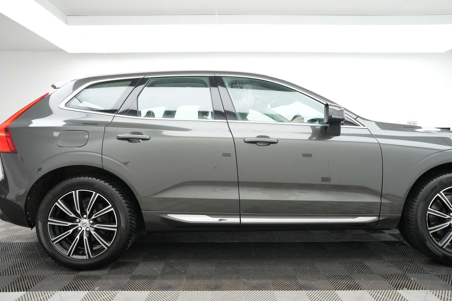 Used Volvo XC60 2018 for sale - 77163701: Photo 9