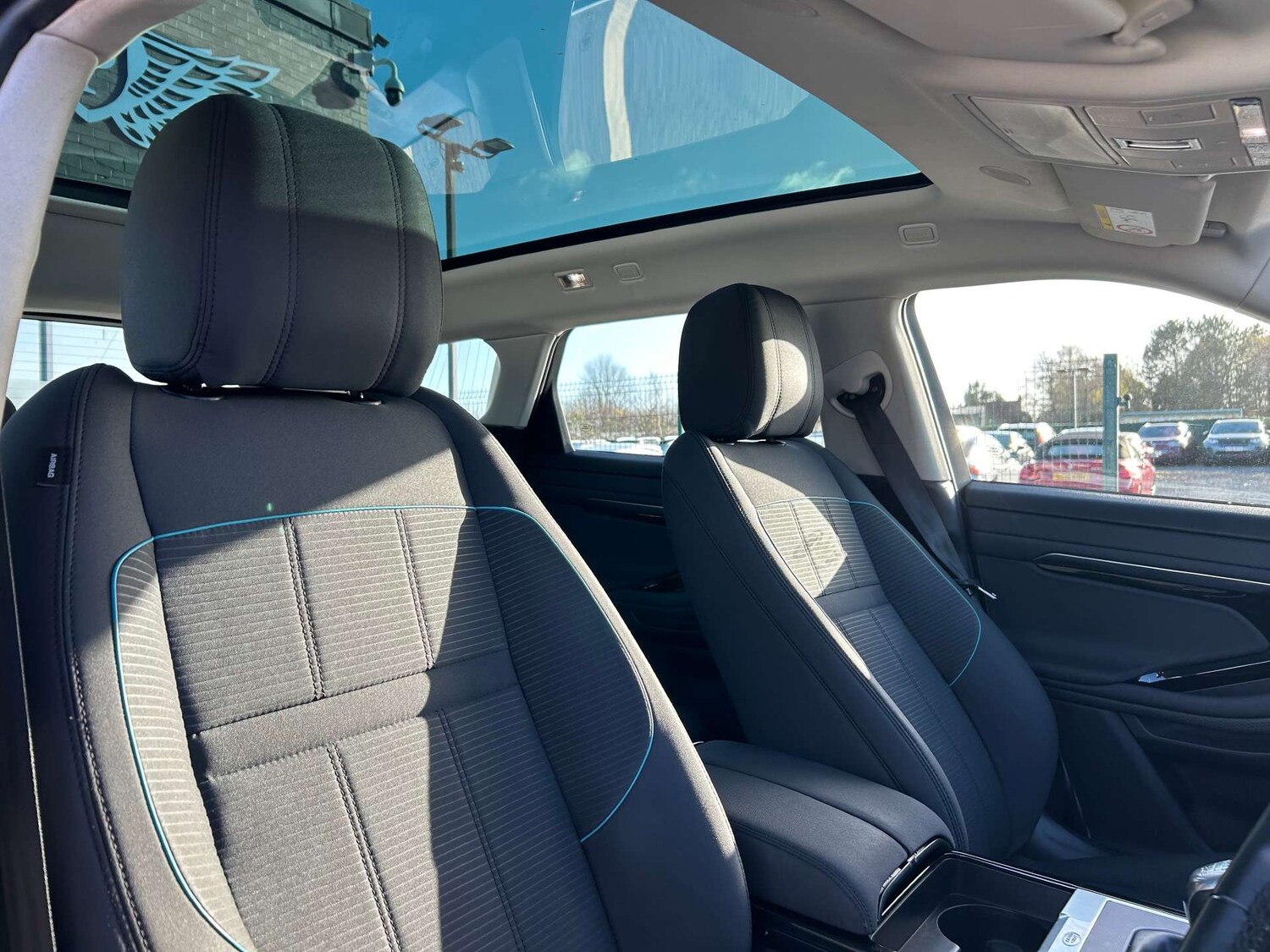 Used Land Rover Range Rover Evoque 2021 for sale - 76385740: Photo 44