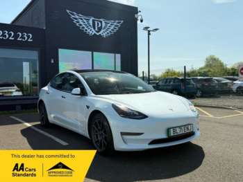2022 (71) - Long Range AWD 4dr Auto