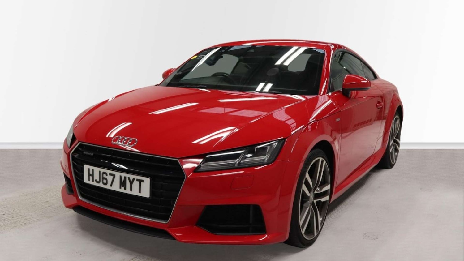 Used Audi TT 2017 for sale - 77070824: Photo 2
