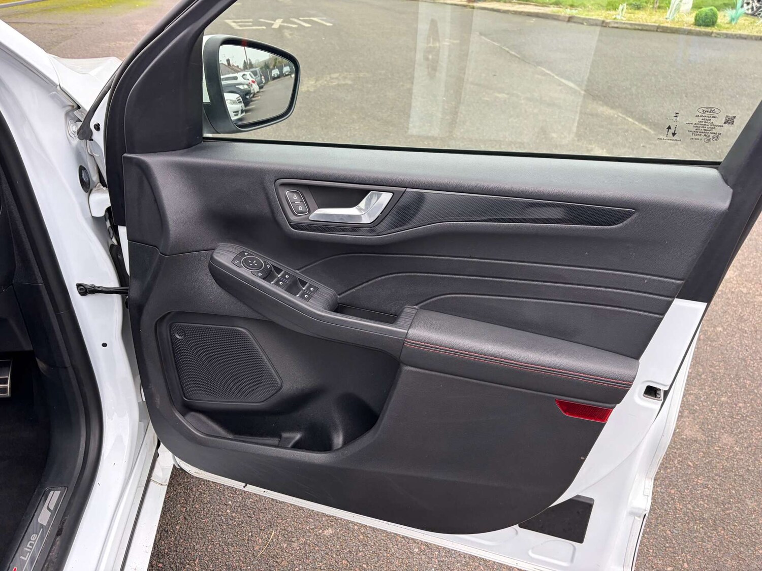 Used Ford Kuga 2022 for sale - 76973913: Photo 37