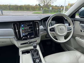Used Volvo V90 2018 for sale - 76020187: Photo
