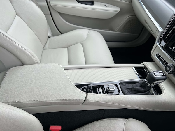 Used Volvo V90 2018 for sale - 76020187: Photo 46