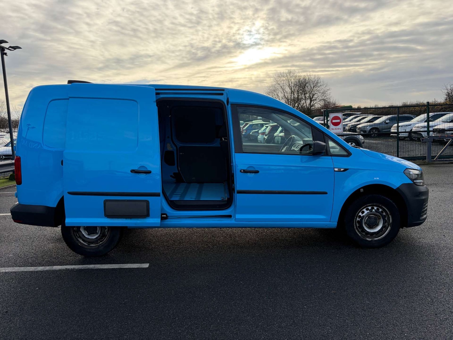 Used Volkswagen Caddy Maxi 2017 for sale - 77088681: Photo 22