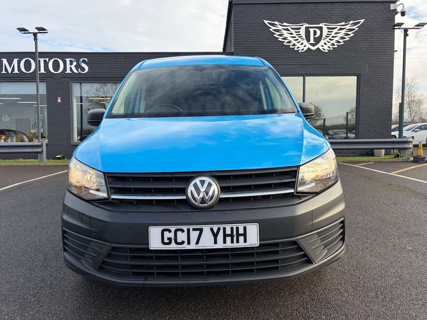 Used Volkswagen Caddy Maxi 2017 for sale - 77088681: Photo 3