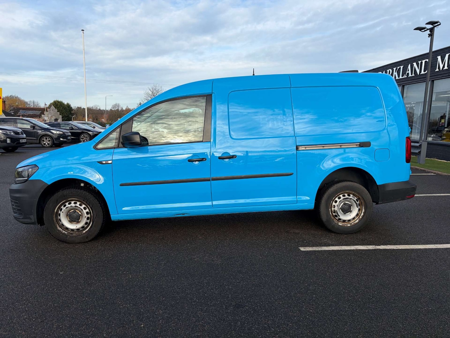 Used Volkswagen Caddy Maxi 2017 for sale - 77088681: Photo 5