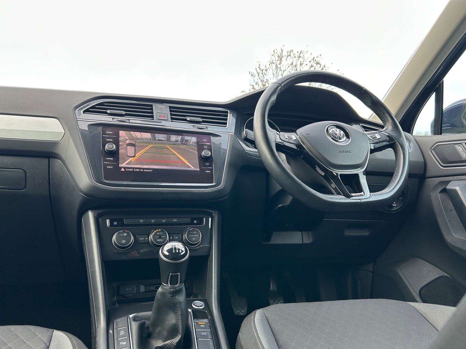 Used Volkswagen Tiguan 2019 for sale - 76433846: Photo 24