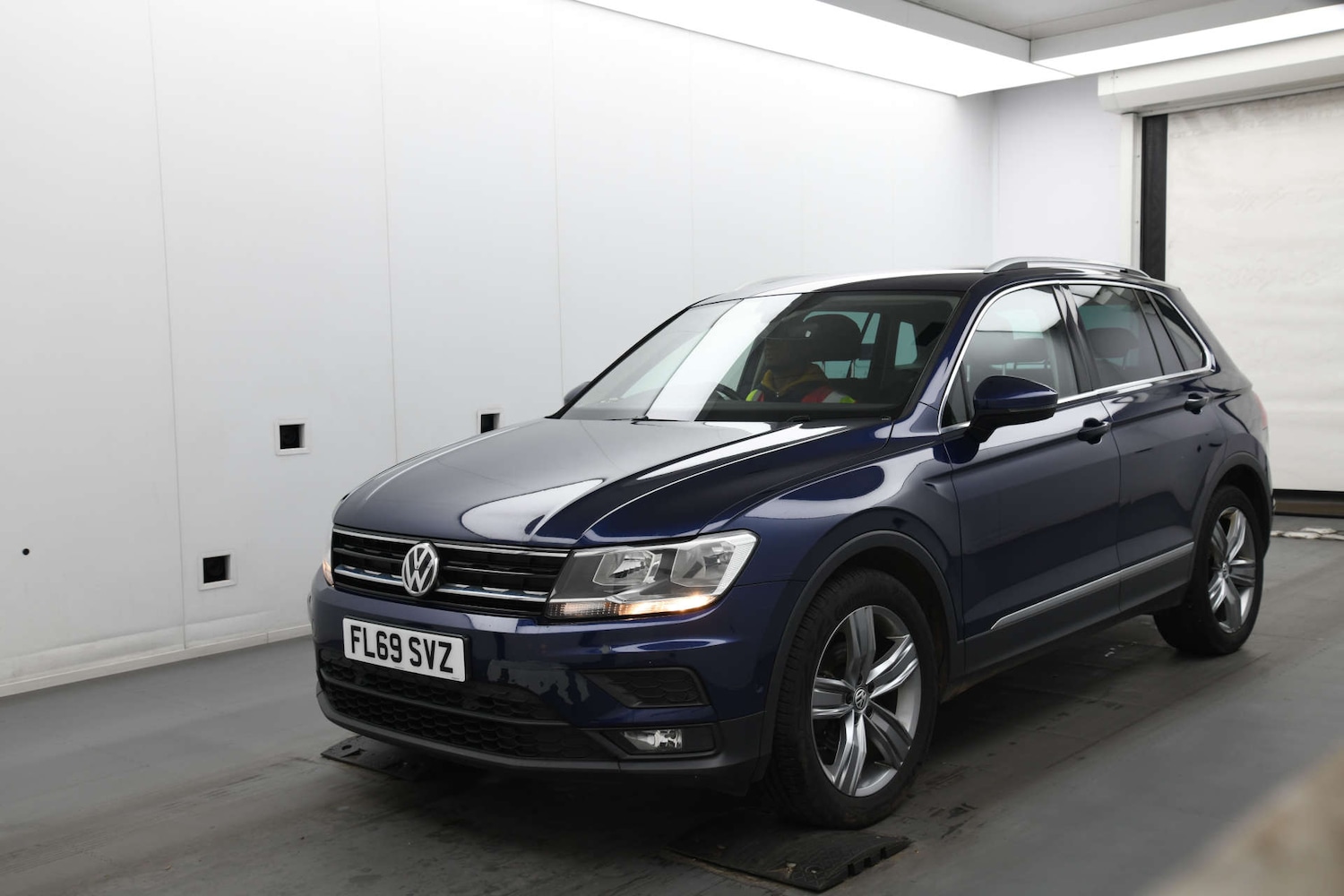 Used Volkswagen Tiguan 2019 for sale - 76433846: Photo 3