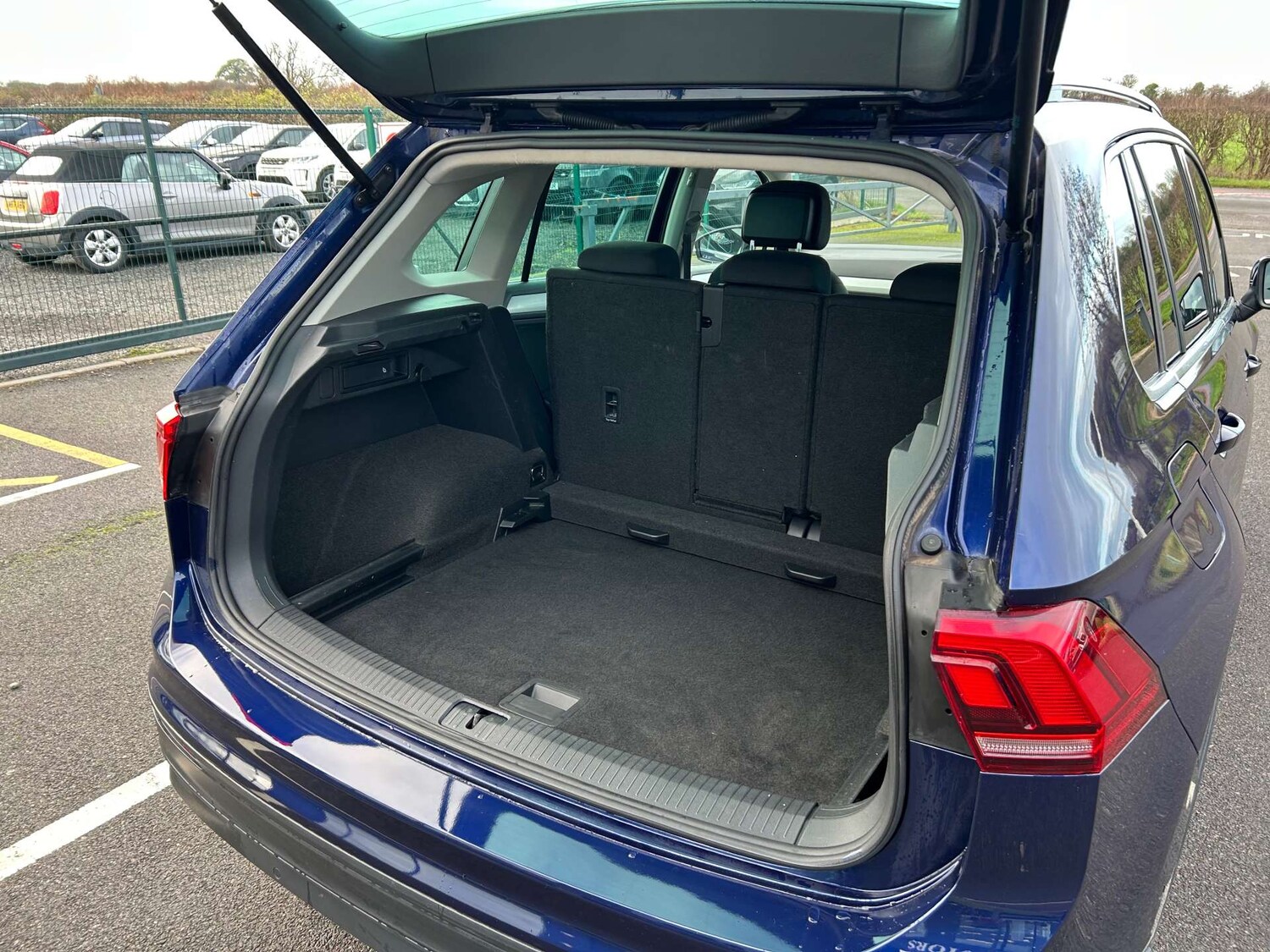 Used Volkswagen Tiguan 2019 for sale - 76433846: Photo 31