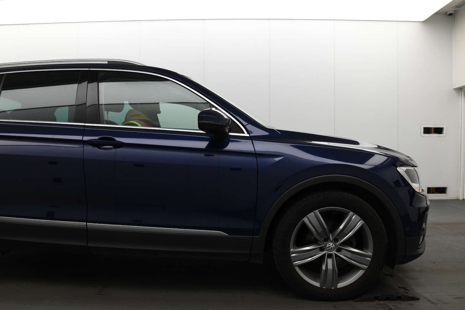 Used Volkswagen Tiguan 2019 for sale - 76433846: Photo 9