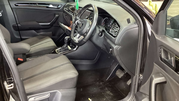 Used Volkswagen T-Roc 2021 for sale - 76223001: Photo 10