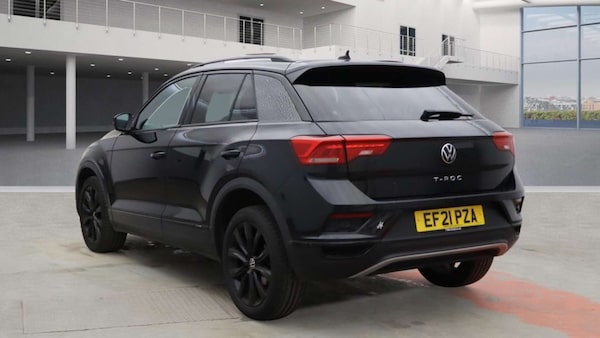 Used Volkswagen T-Roc 2021 for sale - 76223001: Photo 4