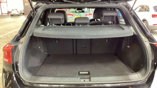 Used Volkswagen T-Roc 2021 for sale - 76223001: Photo 8