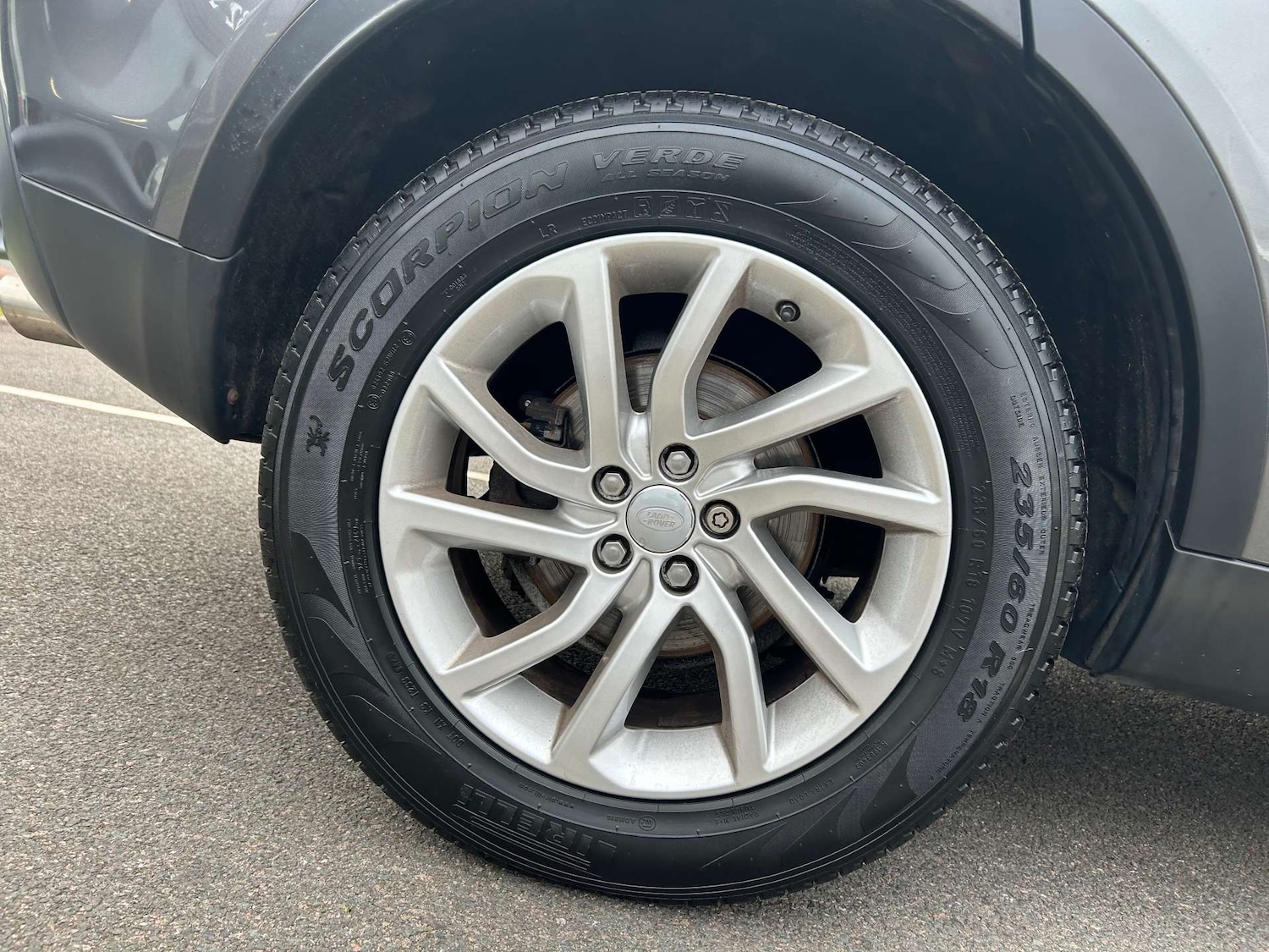 Used Land Rover Discovery Sport 2016 for sale - 76469521: Photo 12