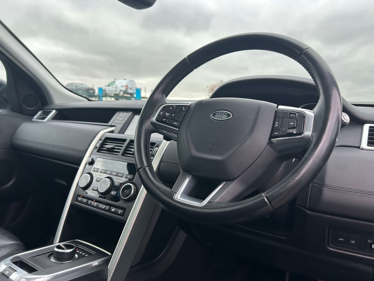 Used Land Rover Discovery Sport 2016 for sale - 76469521: Photo 17