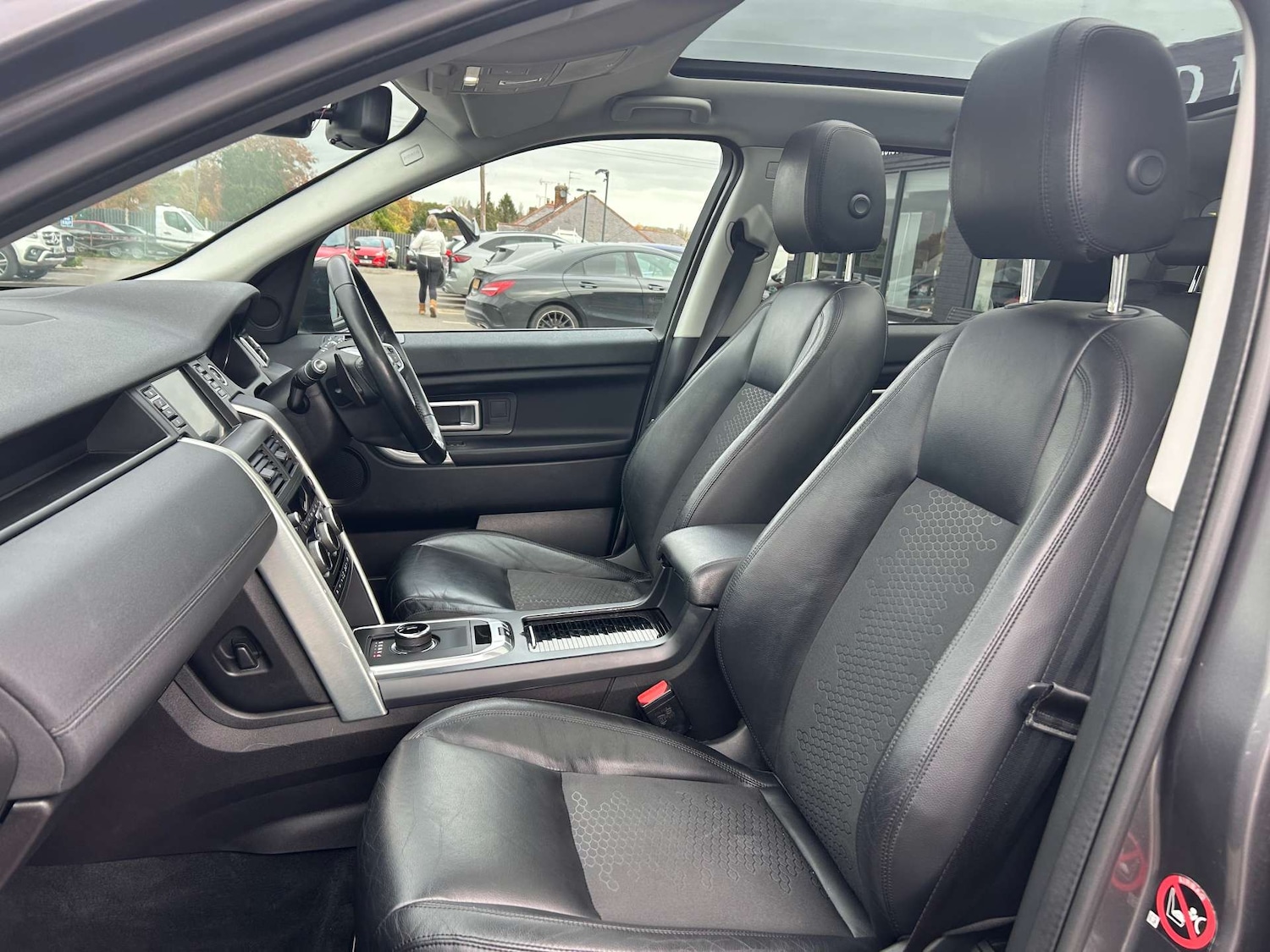 Used Land Rover Discovery Sport 2016 for sale - 76469521: Photo 41