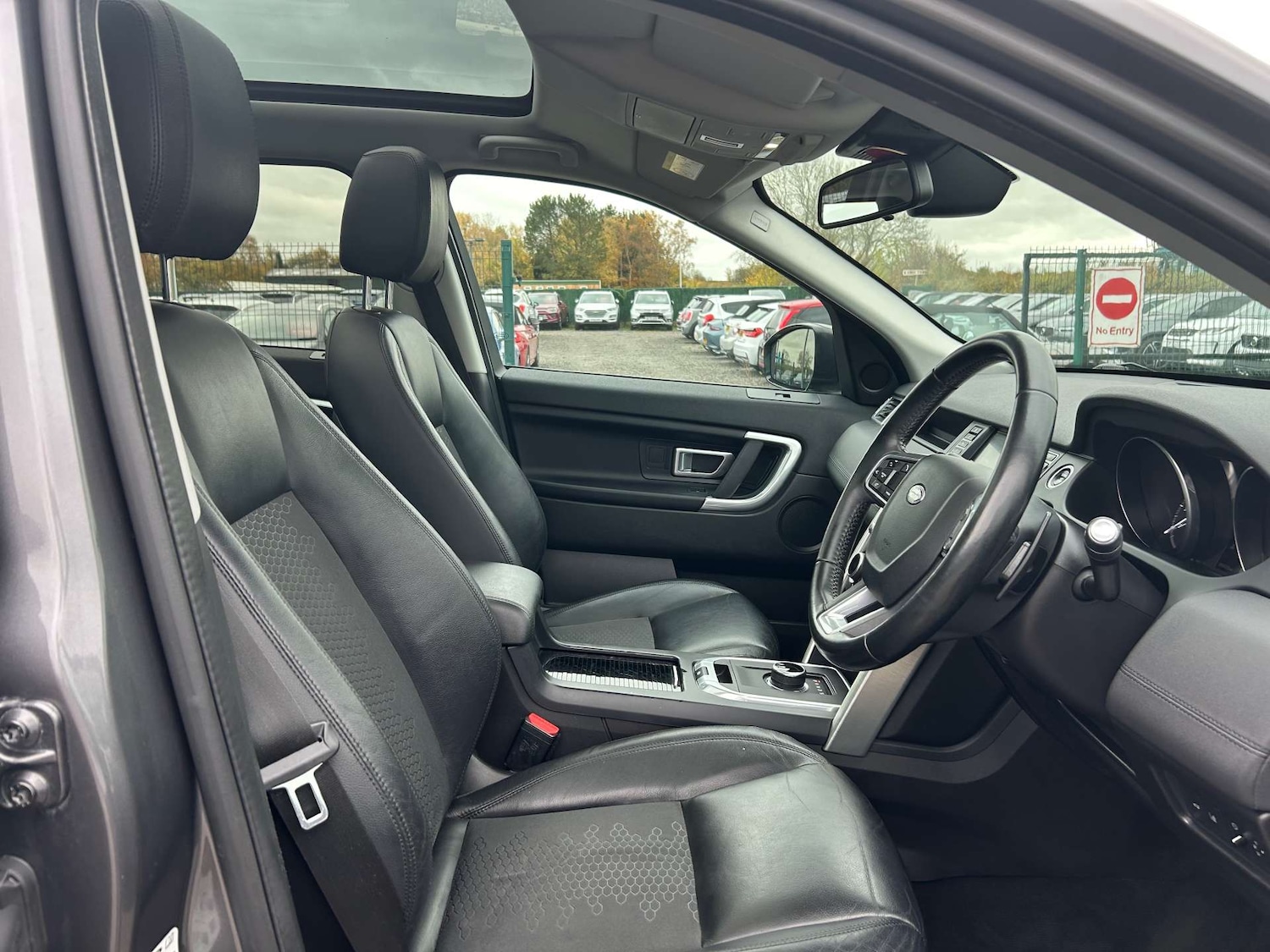 Used Land Rover Discovery Sport 2016 for sale - 76469521: Photo 48