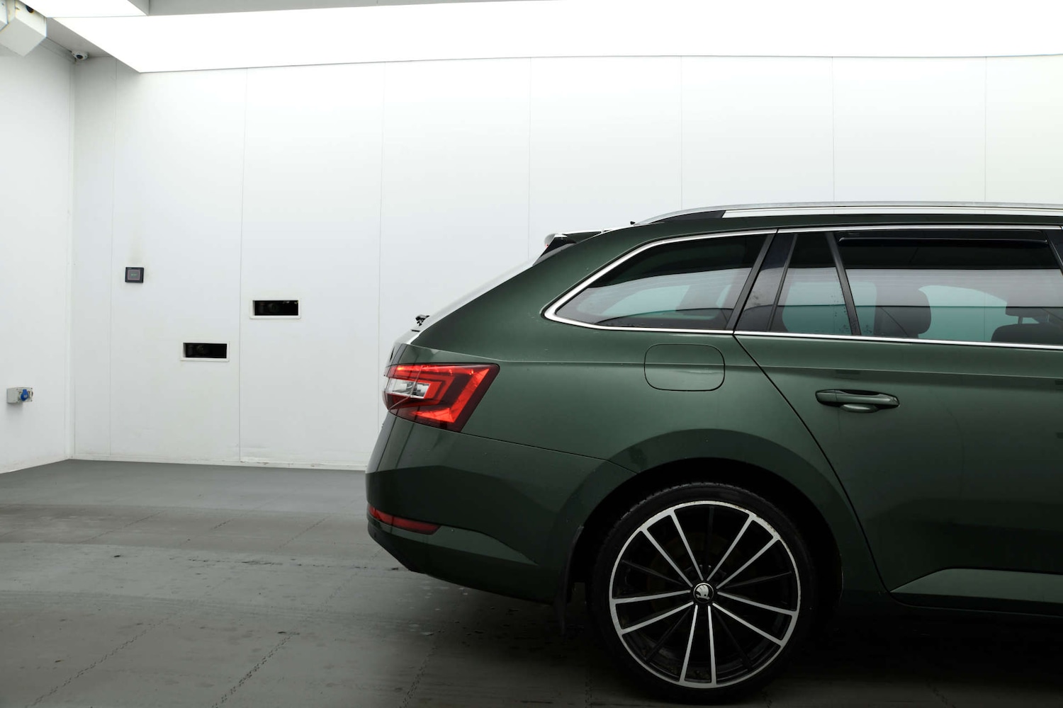 Used Skoda Superb 2018 for sale - 77721655: Photo 11