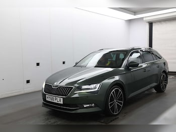 Used Skoda Superb 2018 for sale - 77721655: Photo