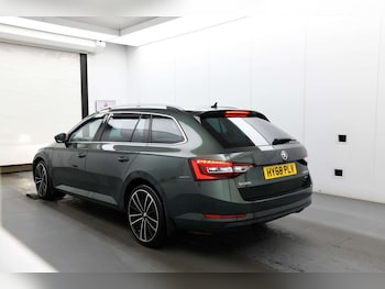 Used Skoda Superb 2018 for sale - 77721655: Photo