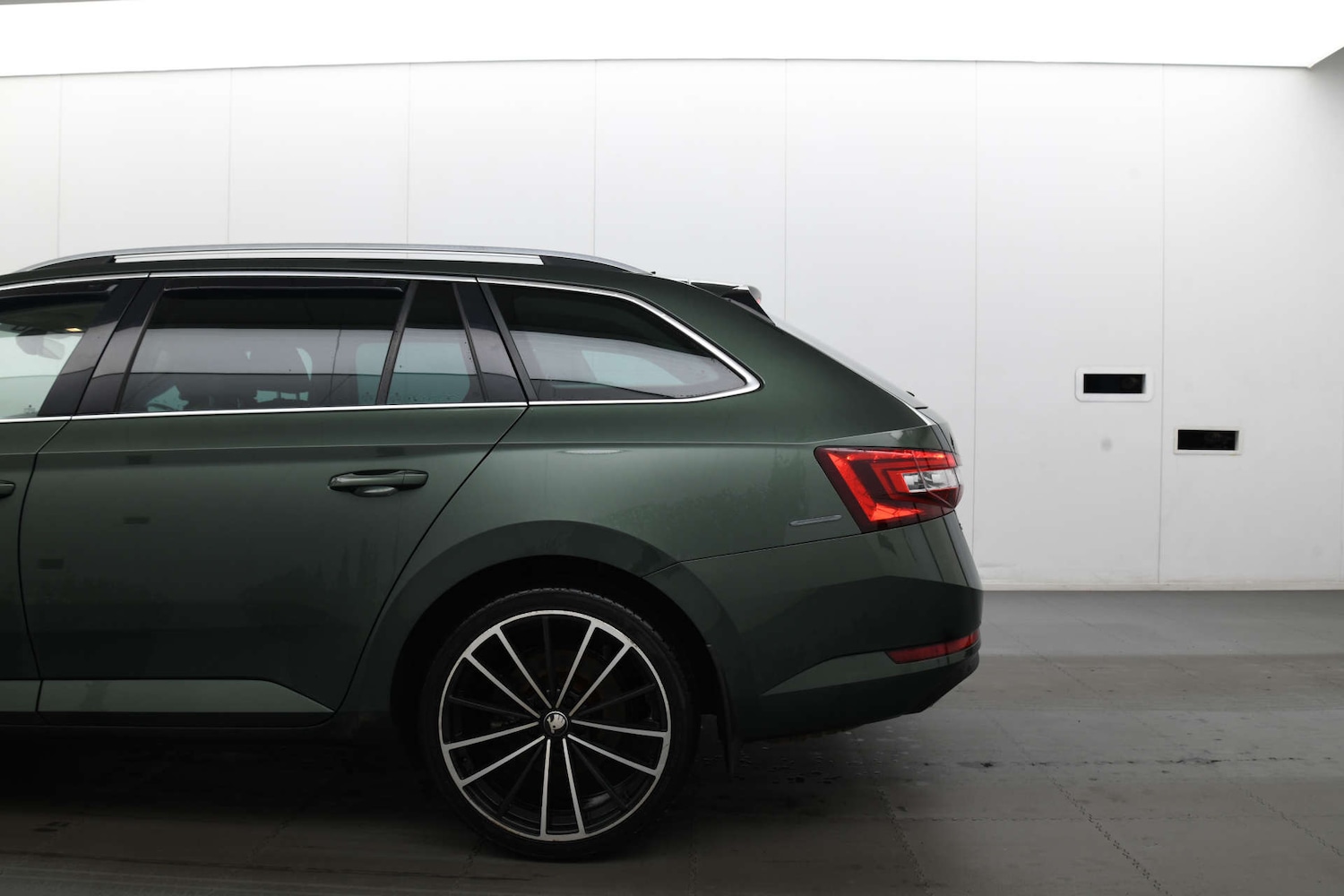 Used Skoda Superb 2018 for sale - 77721655: Photo 8