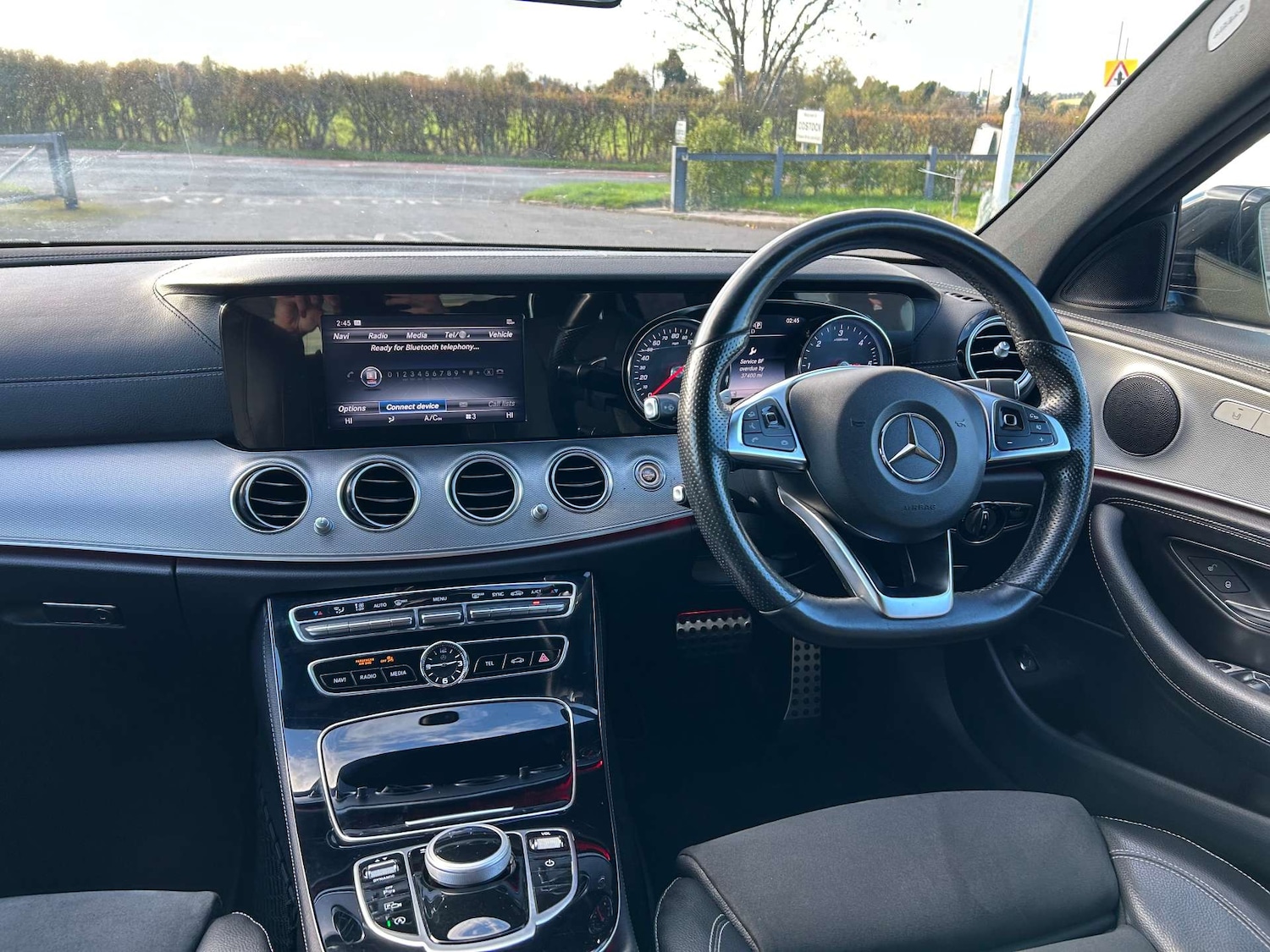 Used Mercedes-Benz E Class 2016 for sale - 76427361: Photo 2