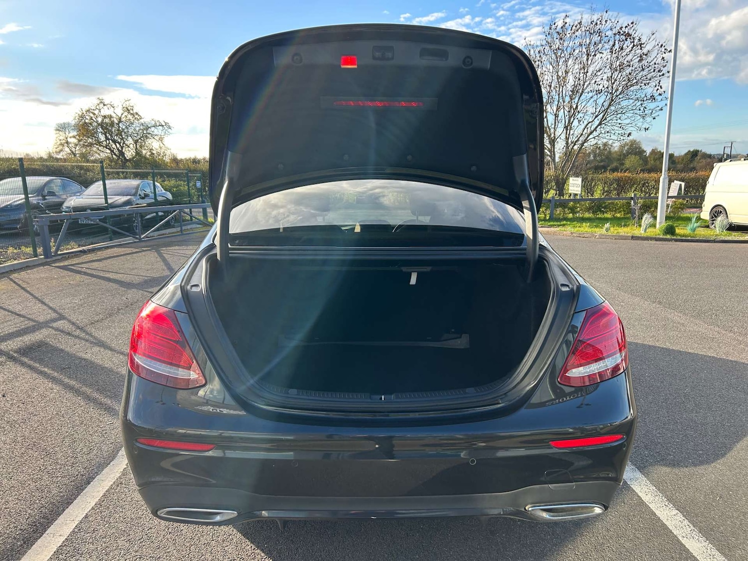 Used Mercedes-Benz E Class 2016 for sale - 76427361: Photo 35