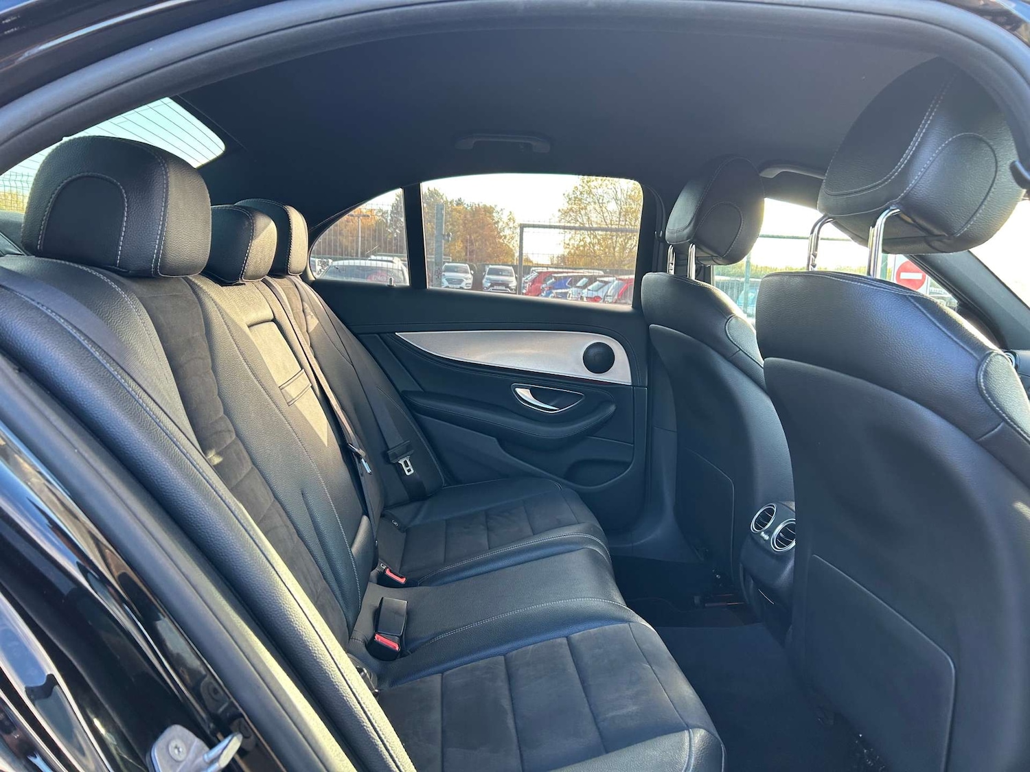 Used Mercedes-Benz E Class 2016 for sale - 76427361: Photo 42