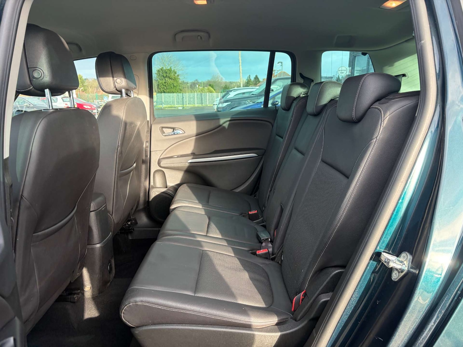 Used Vauxhall Zafira Tourer 2017 for sale - 77189544: Photo 20