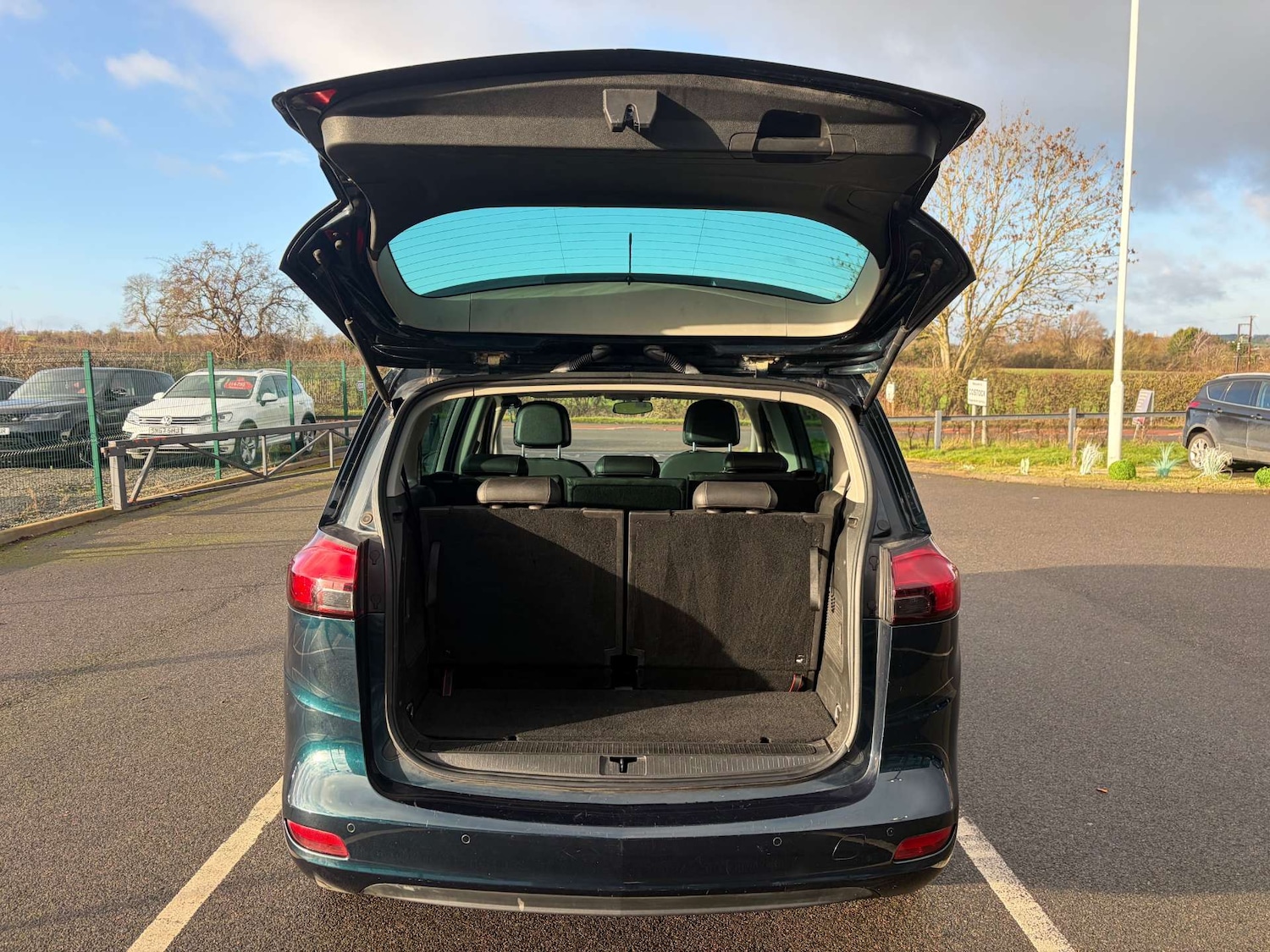 Used Vauxhall Zafira Tourer 2017 for sale - 77189544: Photo 24