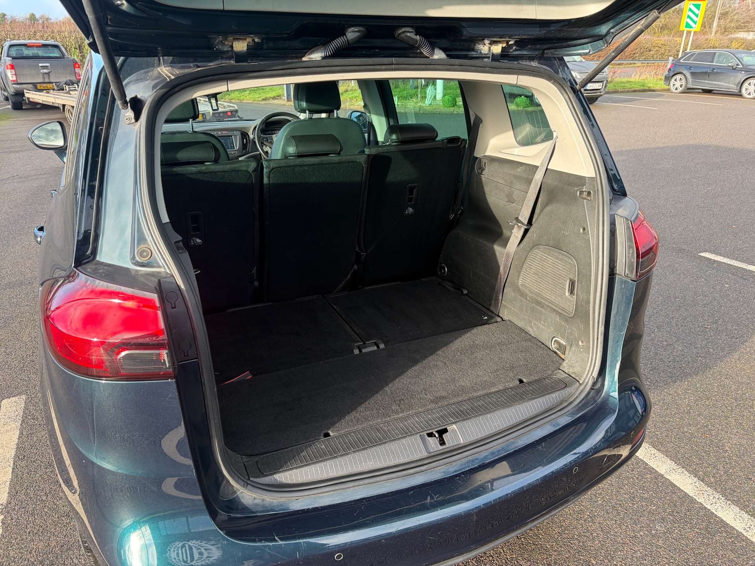 Used Vauxhall Zafira Tourer 2017 for sale - 77189544: Photo 29