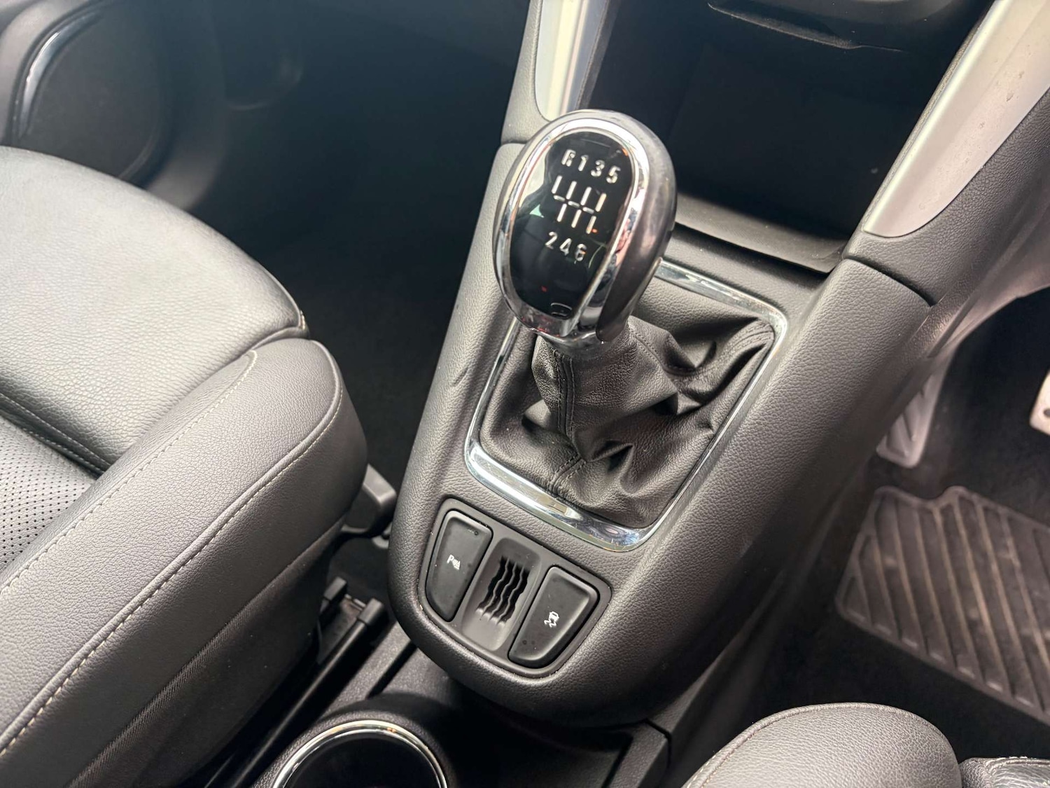 Used Vauxhall Zafira Tourer 2017 for sale - 77189544: Photo 49