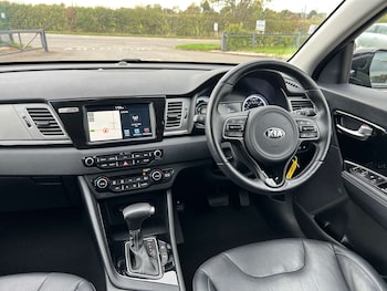 Used Kia Niro 2019 for sale - 76105330: Photo 2