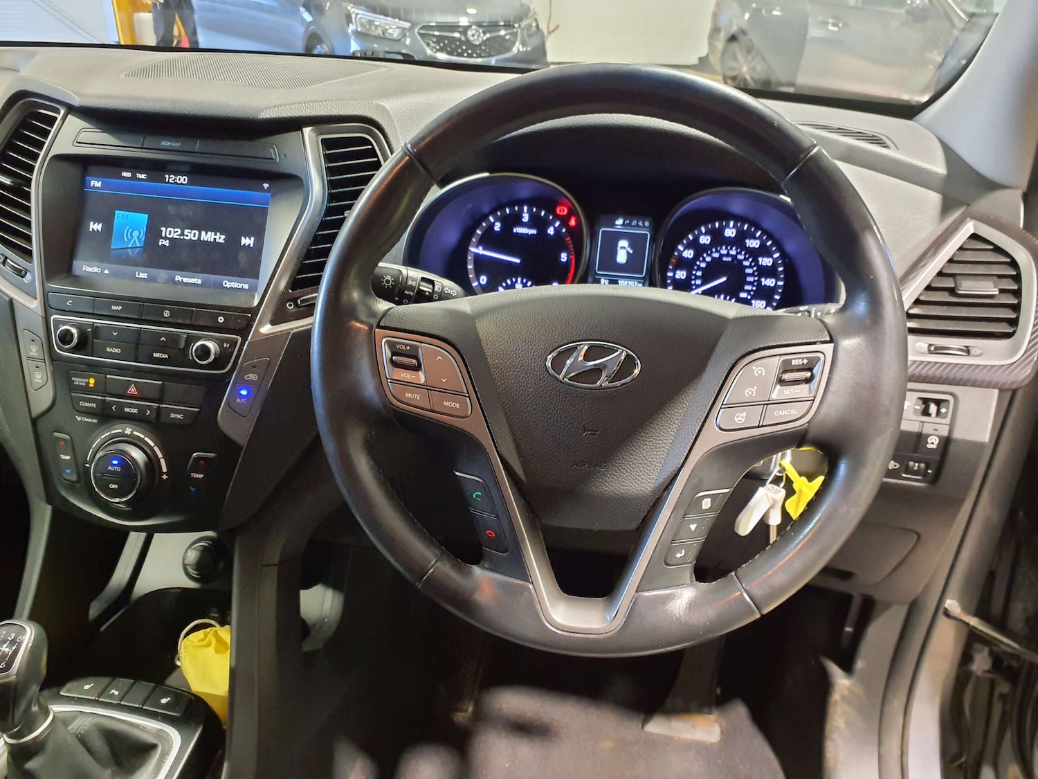 Used Hyundai Santa Fe 2016 for sale - 77236279: Photo 18