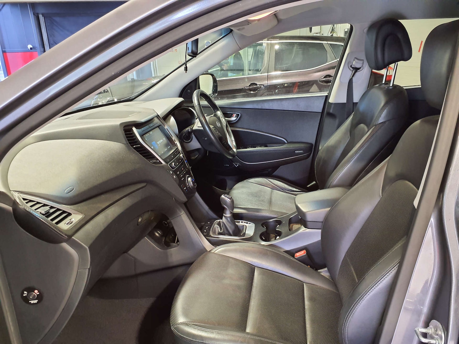 Used Hyundai Santa Fe 2016 for sale - 77236279: Photo 19